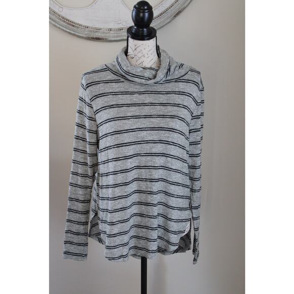 Planet Gold women’s stripe sweater gray and black size M - Picture 1 of 9
